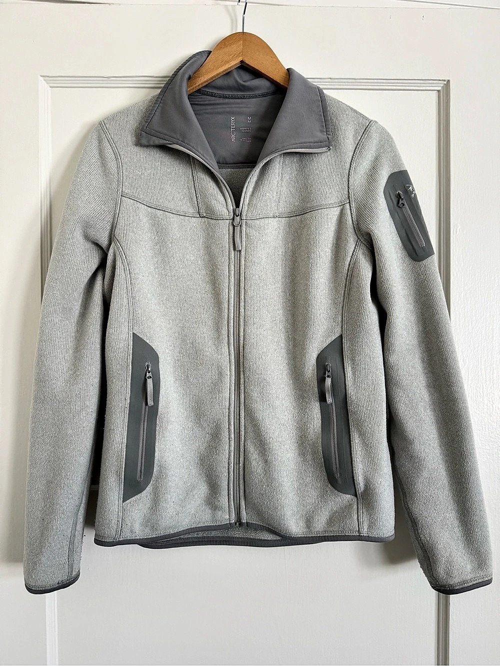 Arc'teryx Women's Softshell Jacket Gray medium